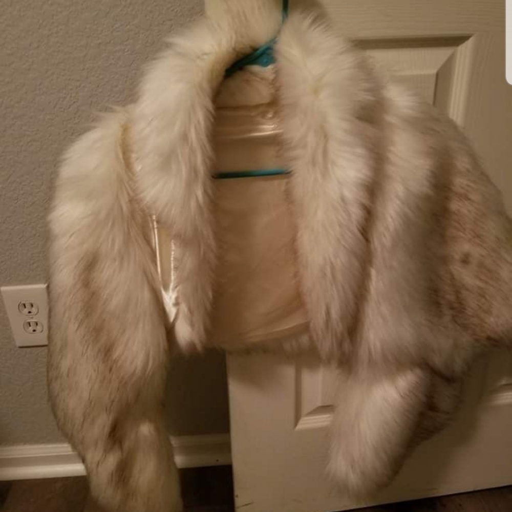 Ivory shawl